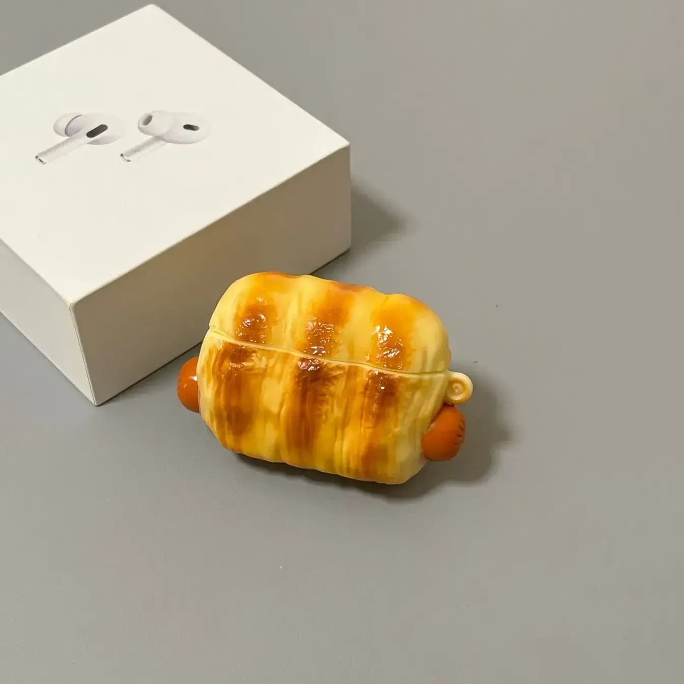 Fun Hot Dog Bun AirPods Case