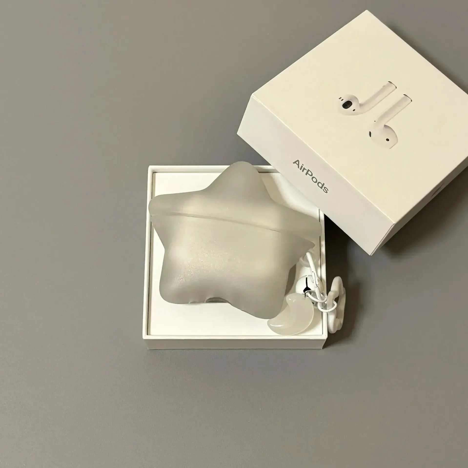 Glow-in-the-Dark Jelly Star AirPods Case