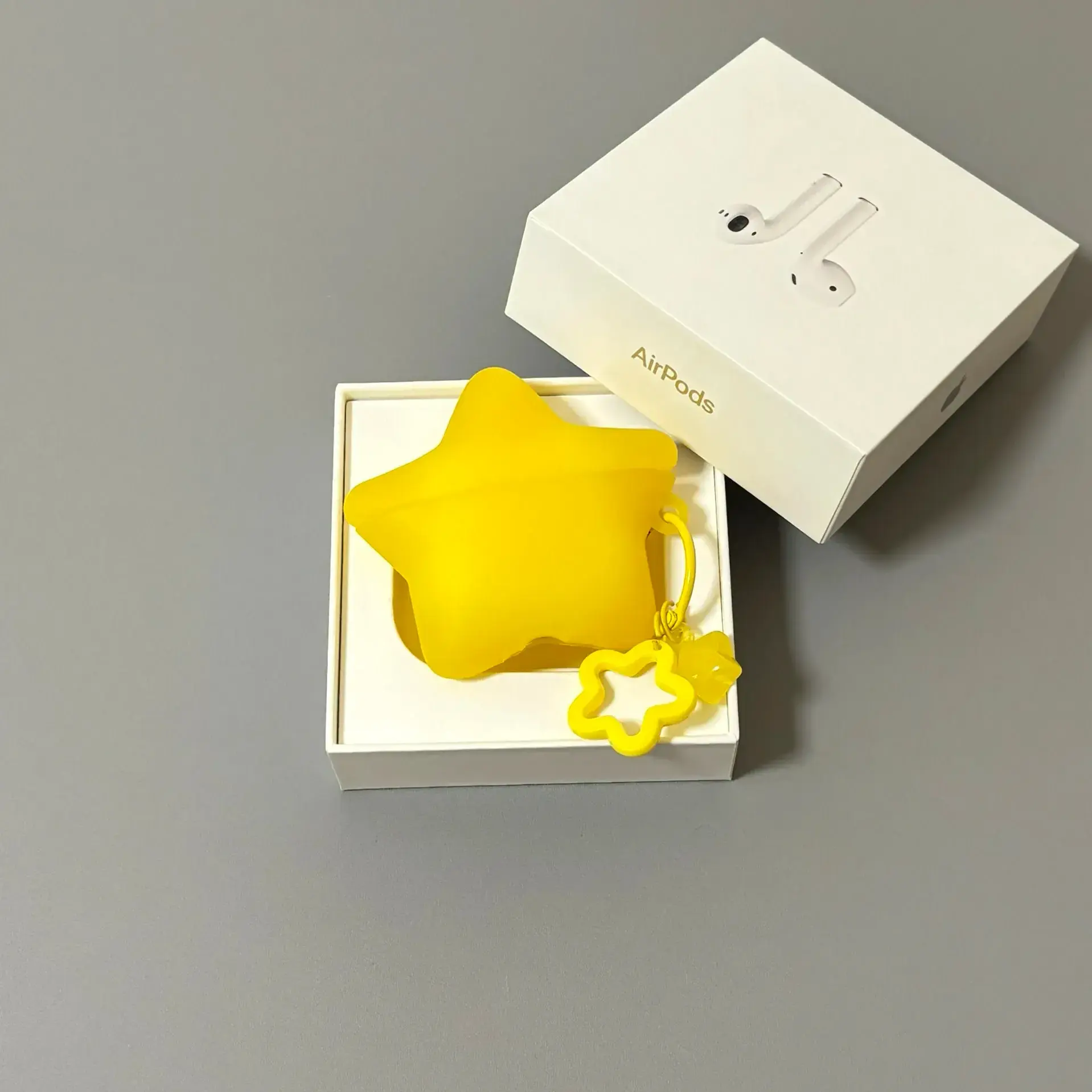 Glow-in-the-Dark Jelly Star AirPods Case